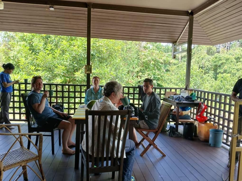 Mulu Tribal Homestay Buitenkant foto