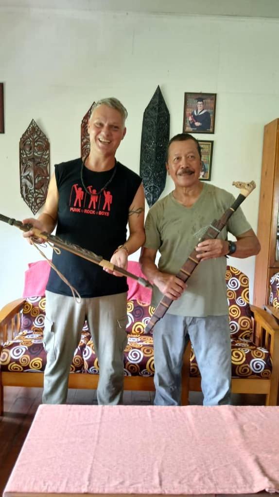 Mulu Tribal Homestay Buitenkant foto